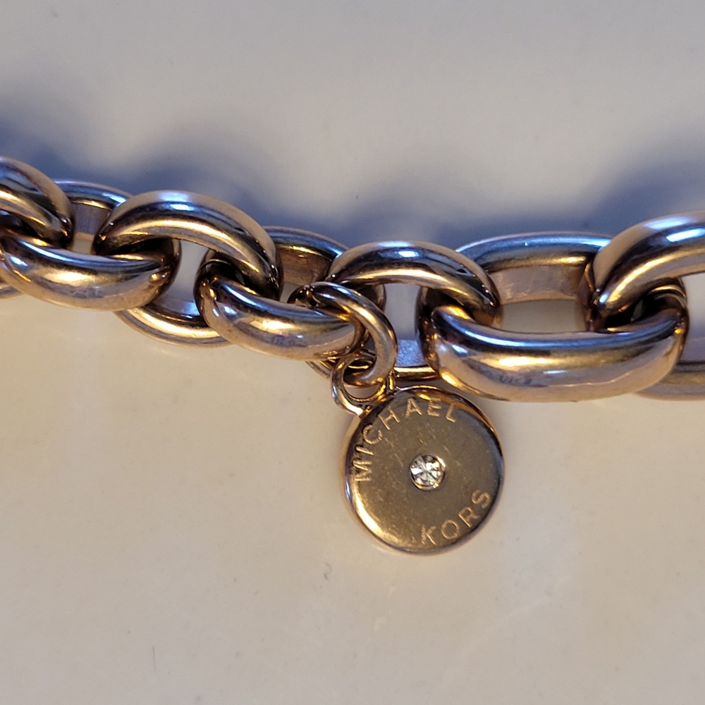 MICHAEL KORS Heritage MK Charm Toggle Closure Chain Bracelet Rose Gold-tone - Picture 4 of 7